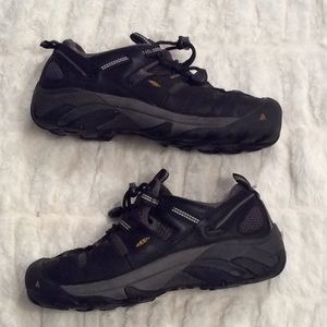 Men’s Keen hiking shoes